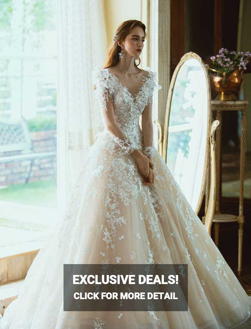 20 Utterly Romantic Wedding Dresses for the Fashion-Forward Bride