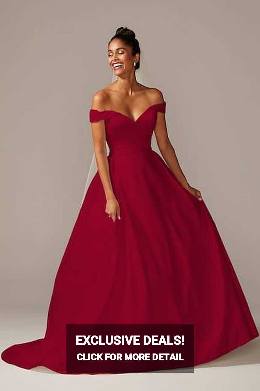 5 Romantic Red Wedding Dresses - Yes, you can wear red down the ...