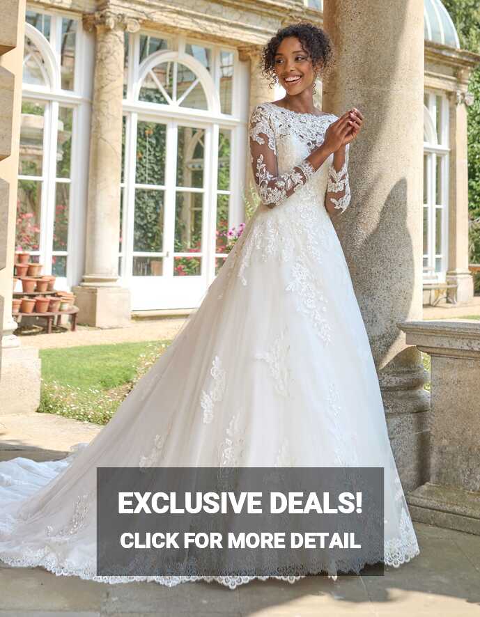 Aleksandra a traditional lace gown with sleeves - WED2B