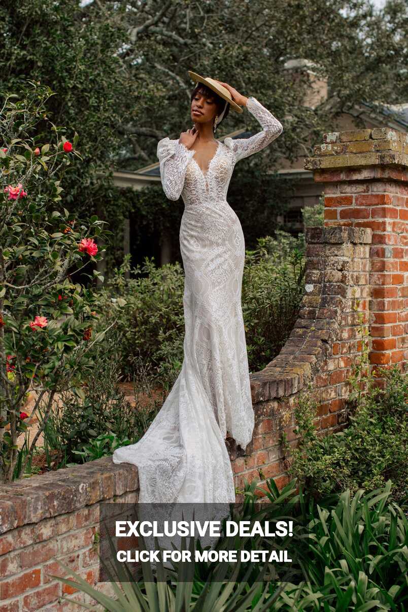 BETH F260 | Wilderly Sale Wedding Dress. UK8 - Romantique Bridal