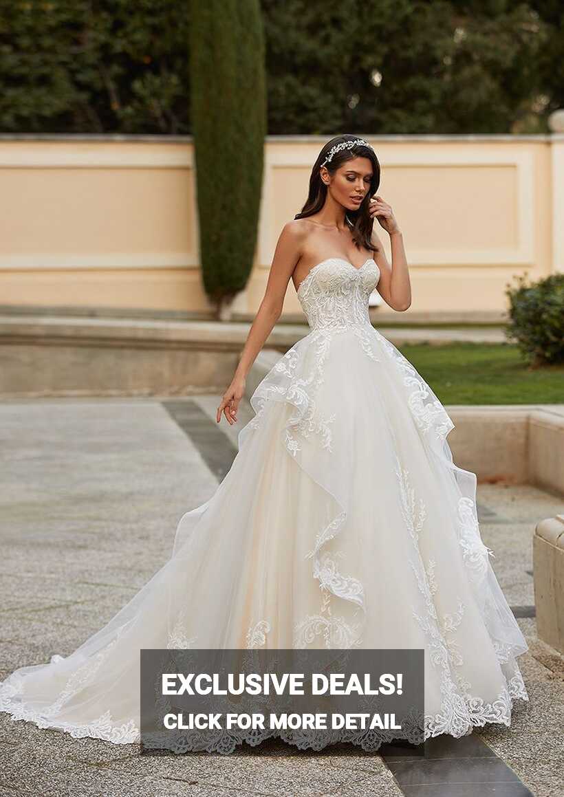 Ballgown wedding dress with sweetheart neckline in embroidered ...