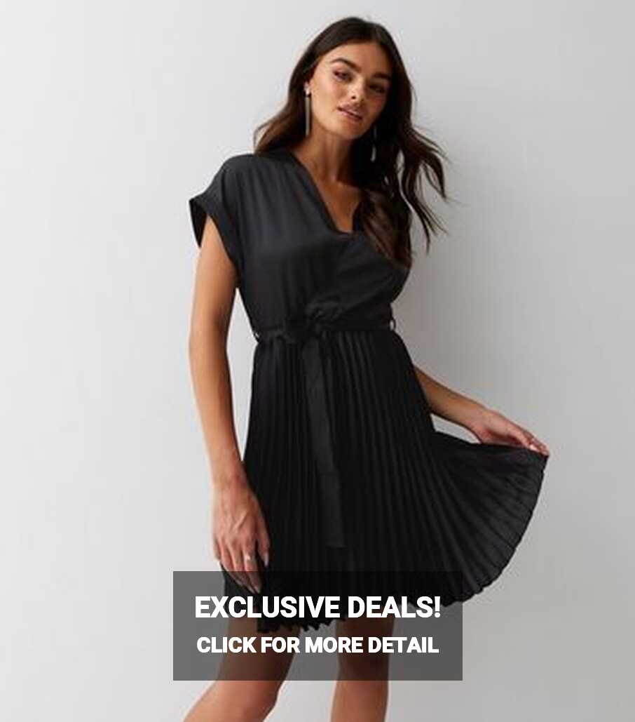 Black Satin Pleated Short Sleeve Mini Wrap Dress | New Look