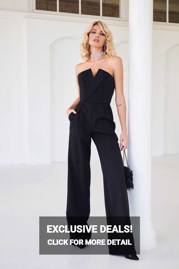 Black V-neck Sleeveless Jumpsuit - Black / XS