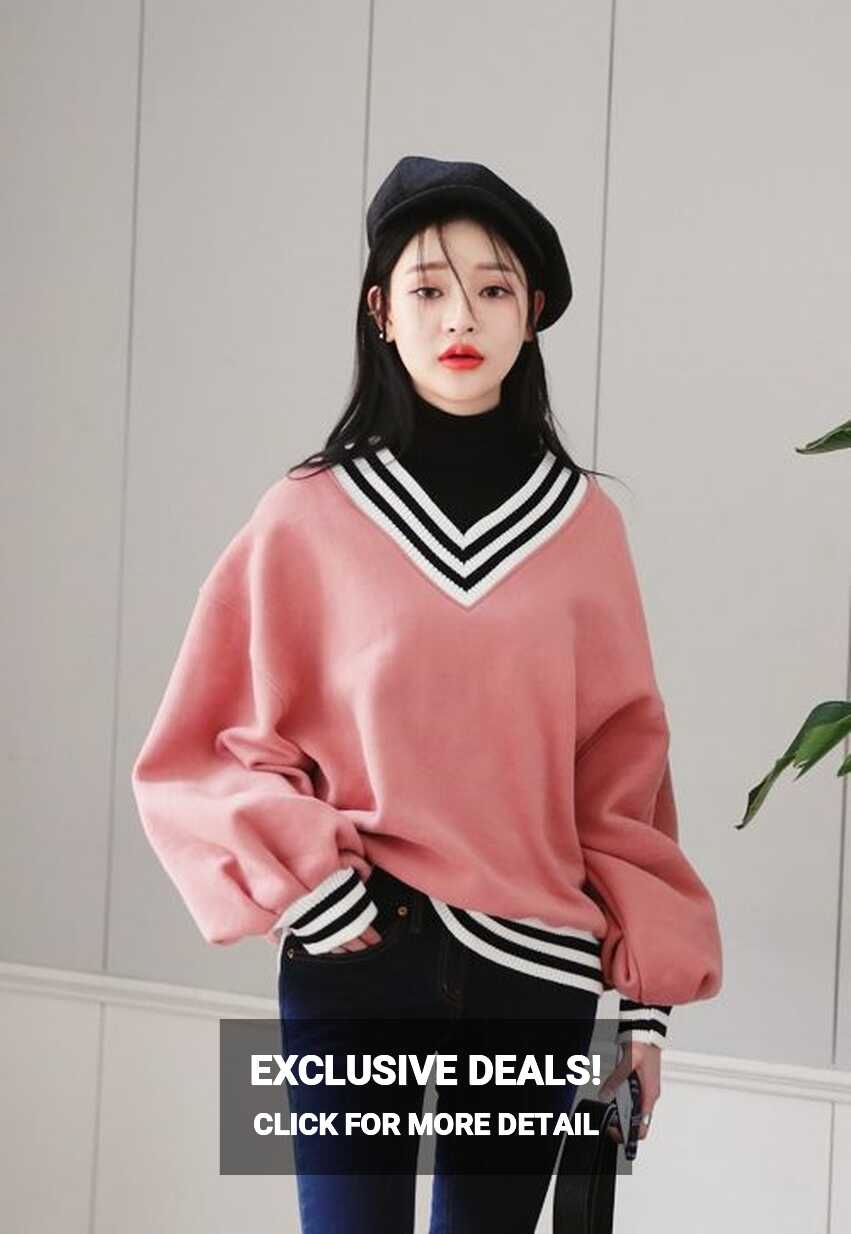 Dahong] V-Neck Loose Fit Sweatshirt