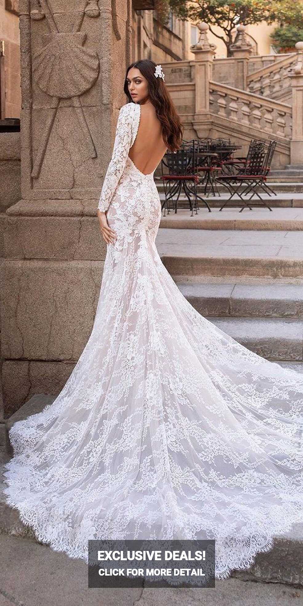 Fall Wedding Dresses: 18 Bridal Ideas + FAQs