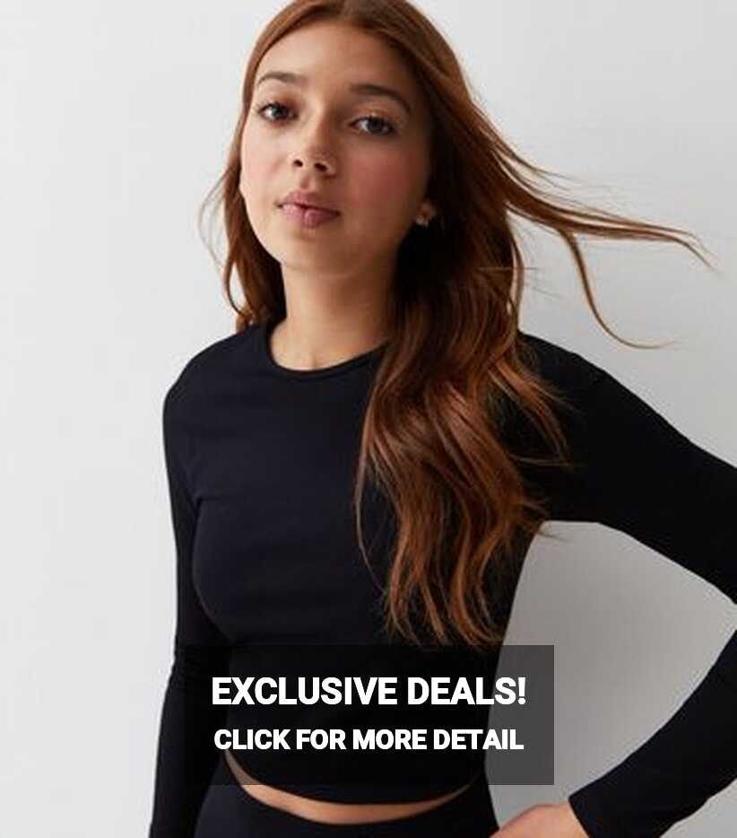 Girls Black Ribbed Long Sleeve Sports Crop Top | New Look