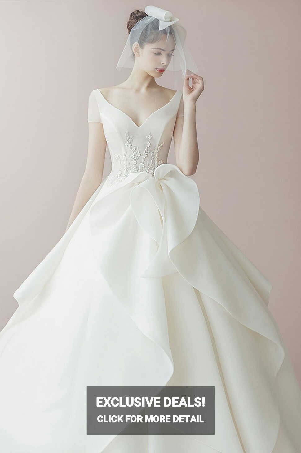 Less is More! 15 Simple Yet Beautiful Wedding Dresses For Modern ...