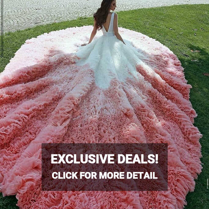 Magnificent Colorful Tulle Wedding Dresses Ruffled Royal Train ...