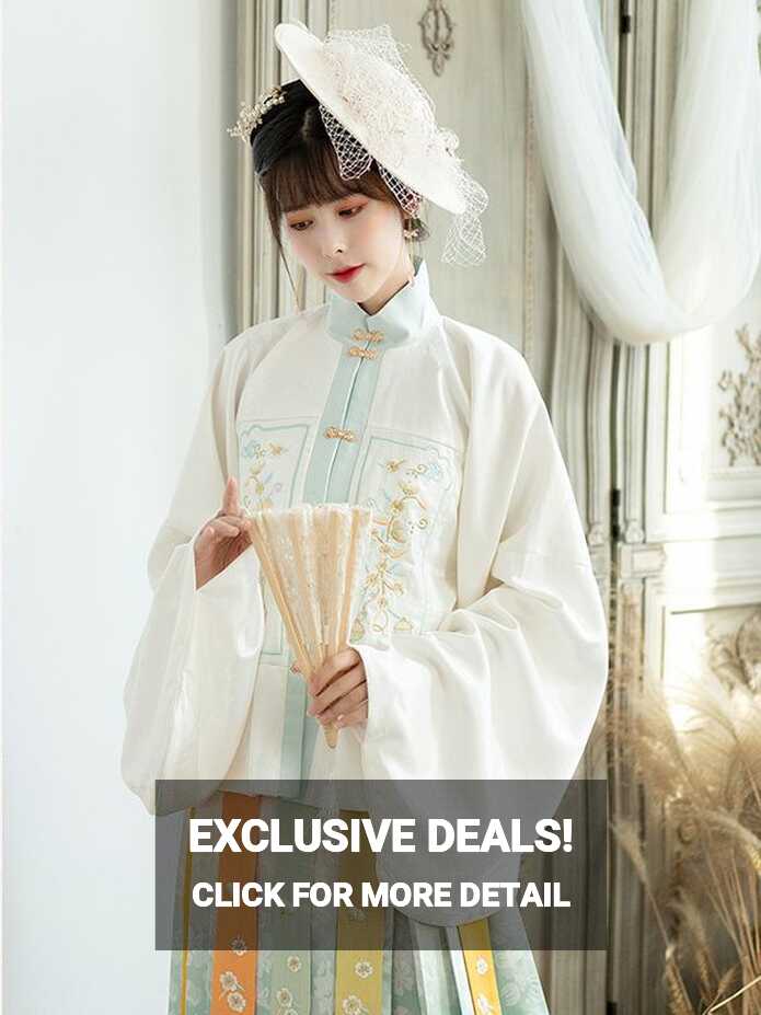 Ming Dynasty Hanfu Woman Chinese Traditional Dress Three-Piece ...