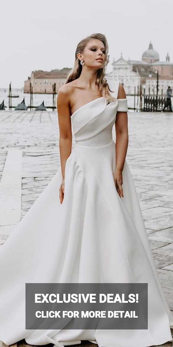 Modern Wedding Dresses: 18 Styles To Stand Out