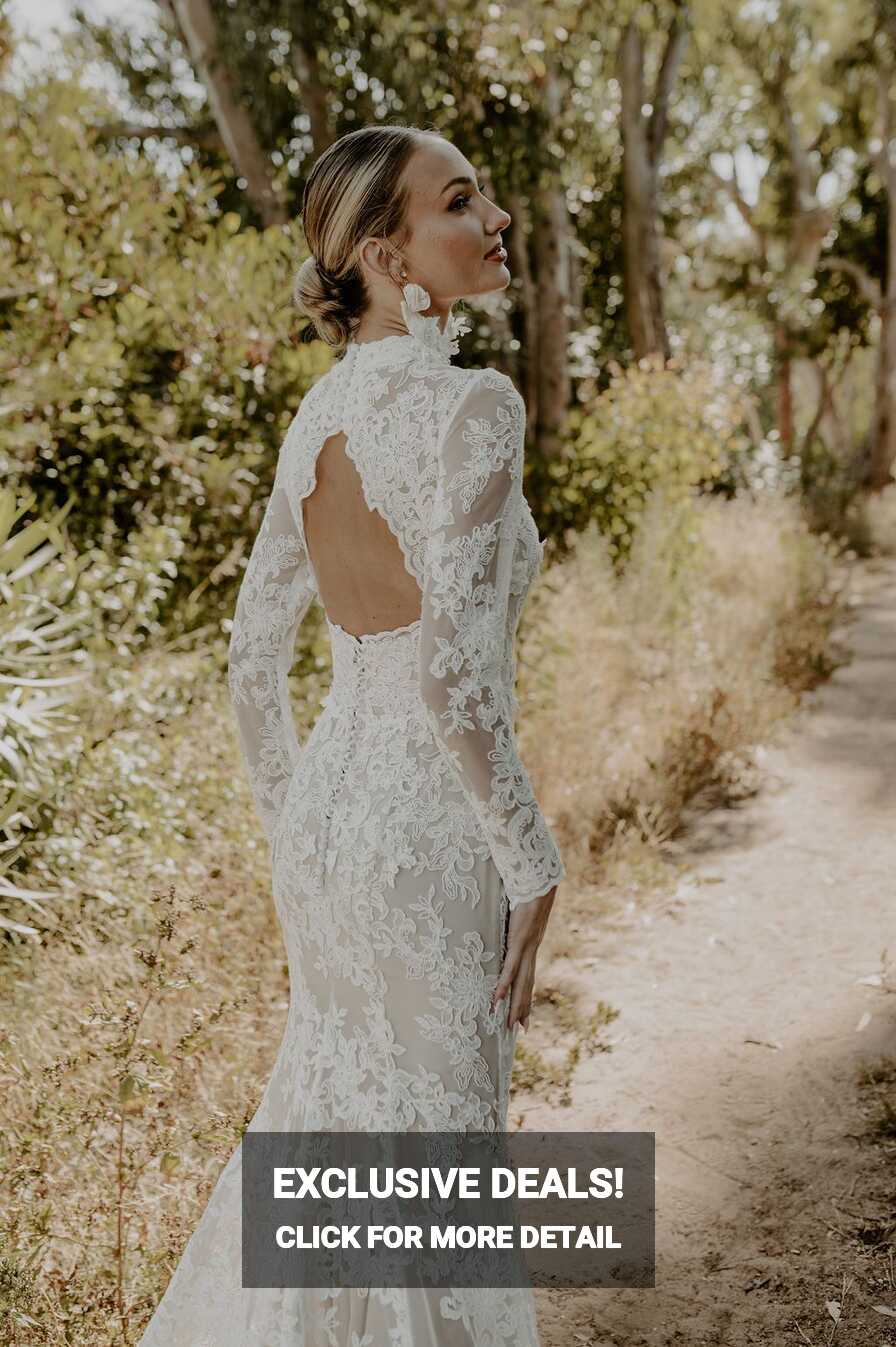 Piper Long Sleeve Lace Wedding Dress | Dreamers and Lovers