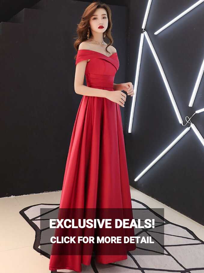 Red elegant long dress