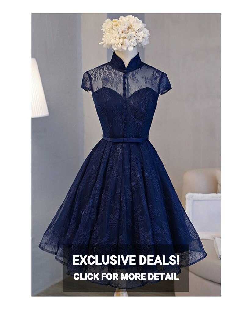 Retro A-line High Neck Knee-length Homecoming Dress With Lace