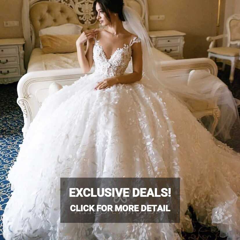 Romantic Petals Embellished Princess Wedding Ball Gown - VQ