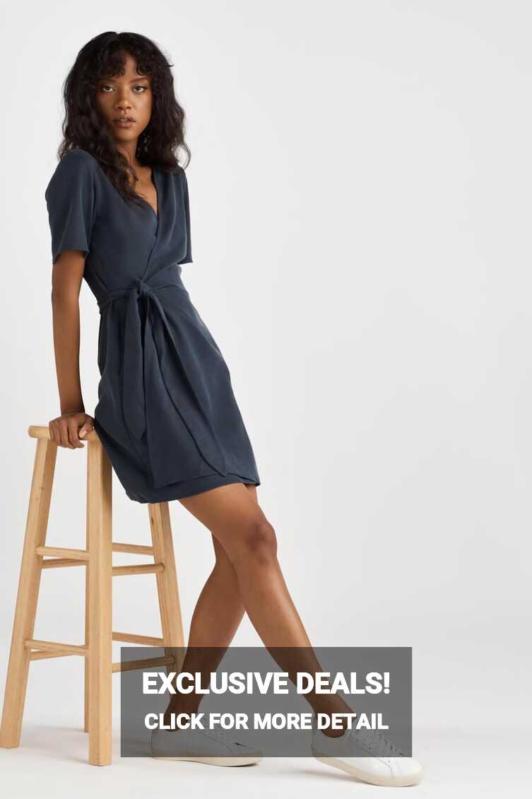 The Short Wrap Dress – VETTA