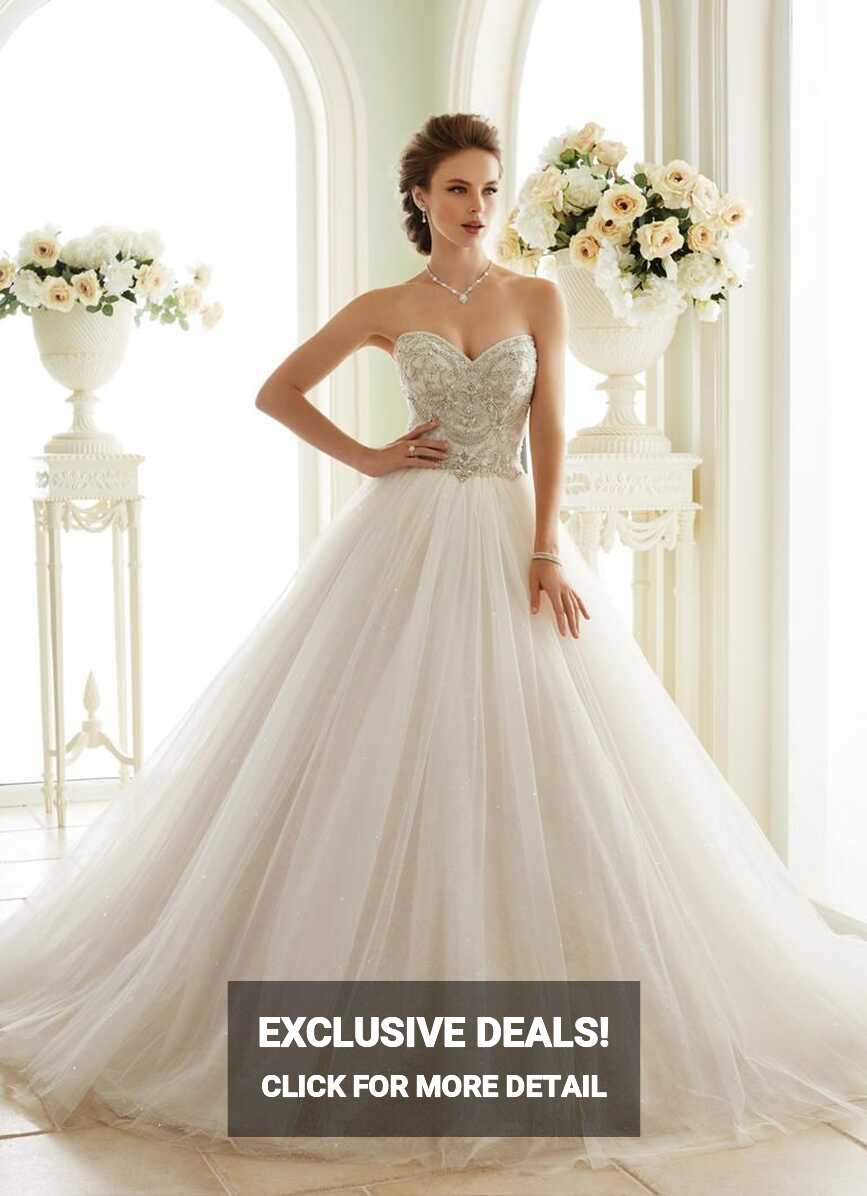 The Top Trending Wedding Dresses for 2025 | Ball gown wedding ...