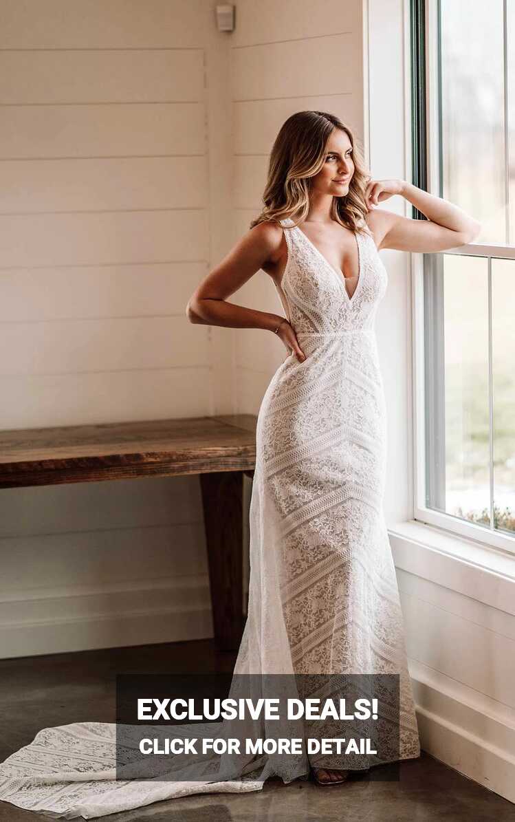 Vintage Lace Boho Column Wedding Dress with Plunging V-Neckline