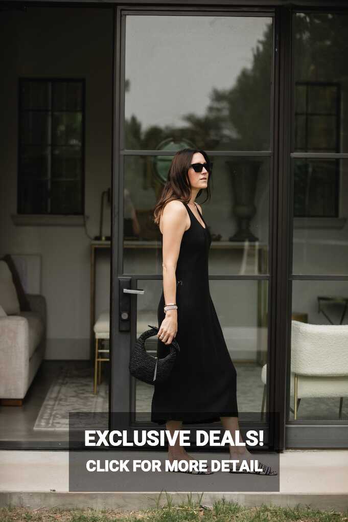 Ways to Wear a Black Sleeveless Knit Dress for Summer