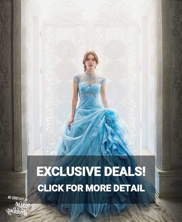 We are in a daze over this fairytale princess blue gown!