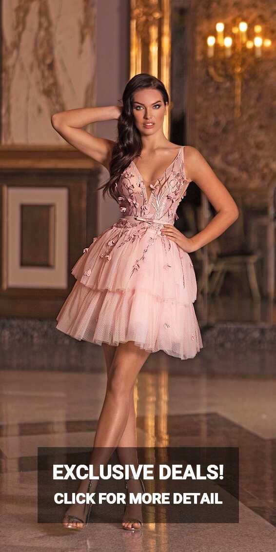 Wedding Party Dresses: 18 Chic Looks | Pink dress short, Prom ...