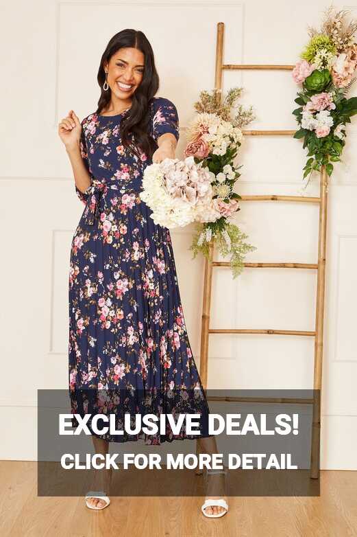 Yumi Navy Long Sleeve Floral Maxi Dress | Yumi