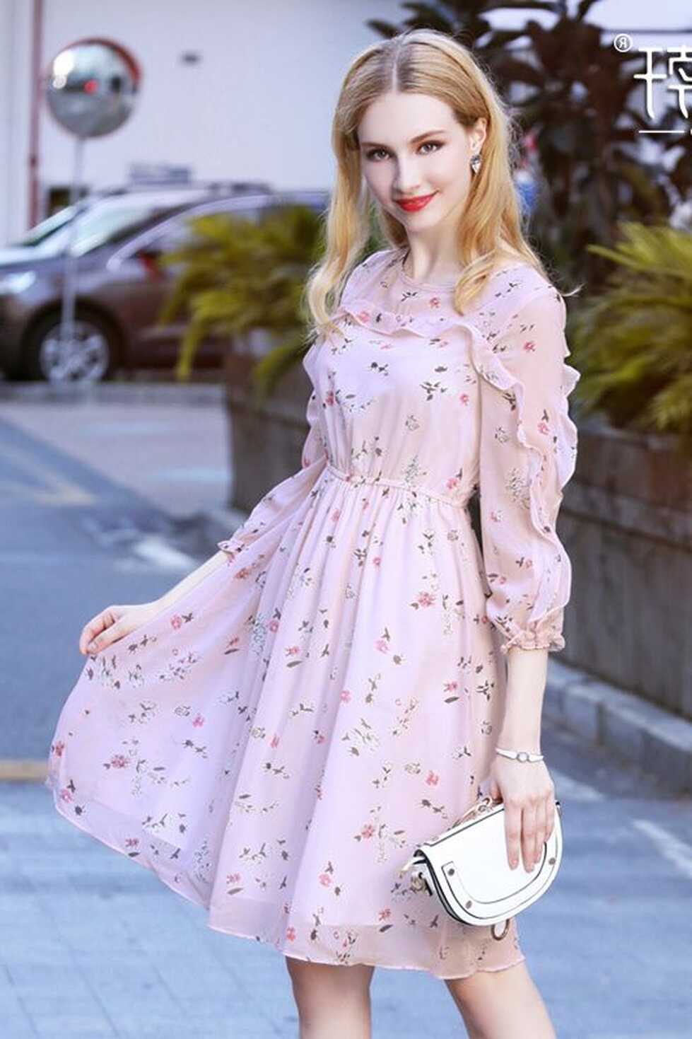 $83.99 Pink Floral Print Round Neck Ruffled Sleeves Dress