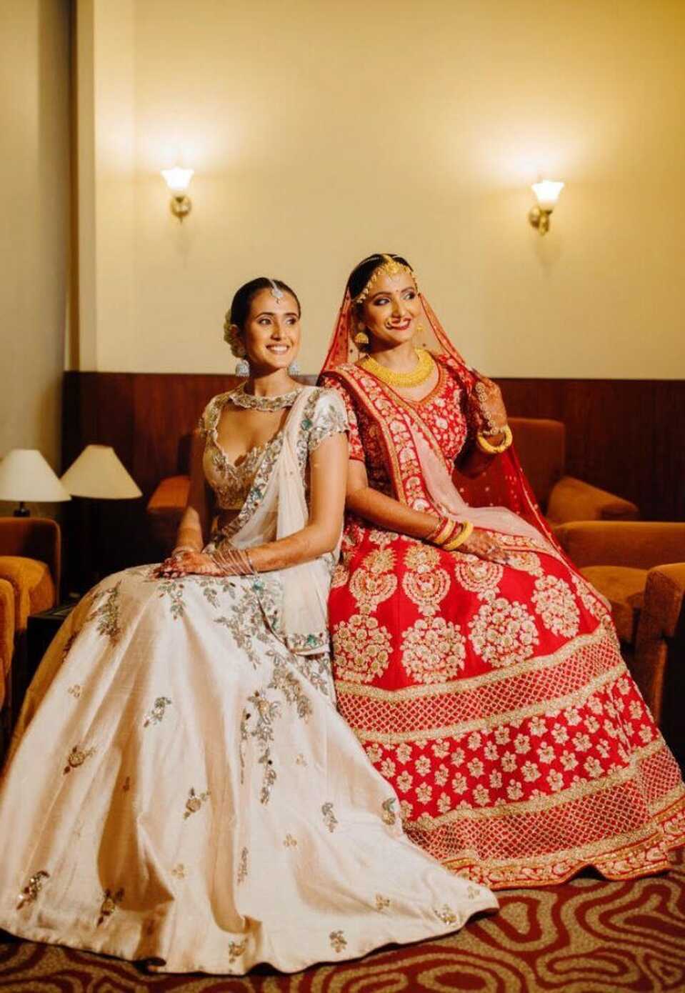 12 Simple Indian Wedding Dresses for Bride&#39;s Sister to Try In 2022