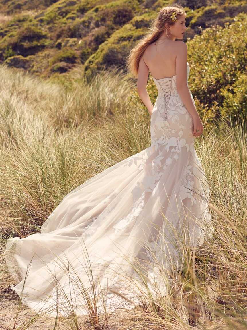 15 Trendy Corset Wedding Dresses | Maggie Sottero