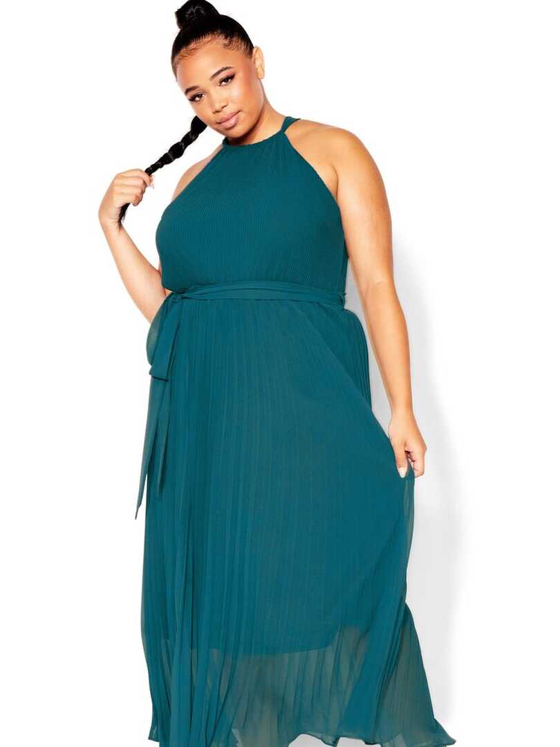 16 Best Plus-Size Beach Wedding Guest Dresses