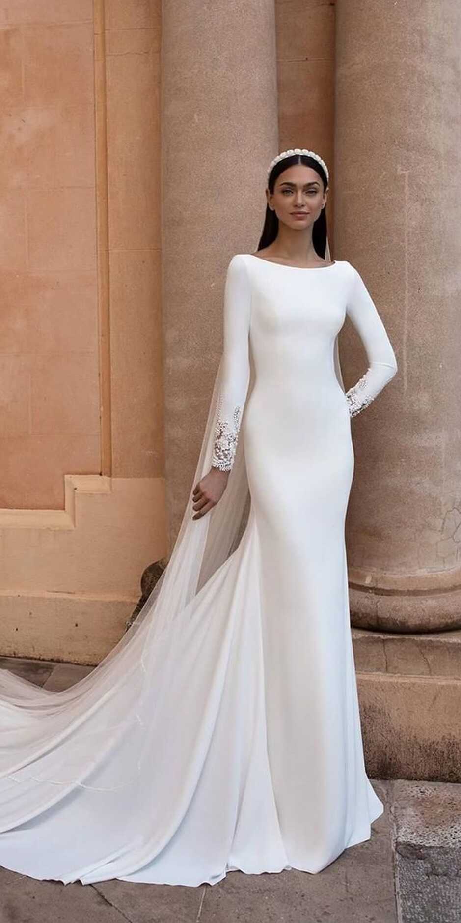 18 Of The Most Graceful Simple Wedding Dresses With Sleeves ...