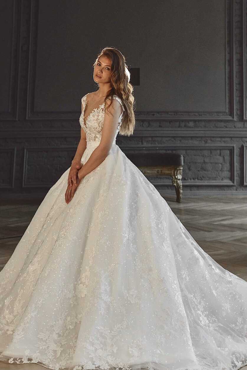 2 in 1 Lace Wedding Dress Airis with Detachable Skirt – Olivia Bottega