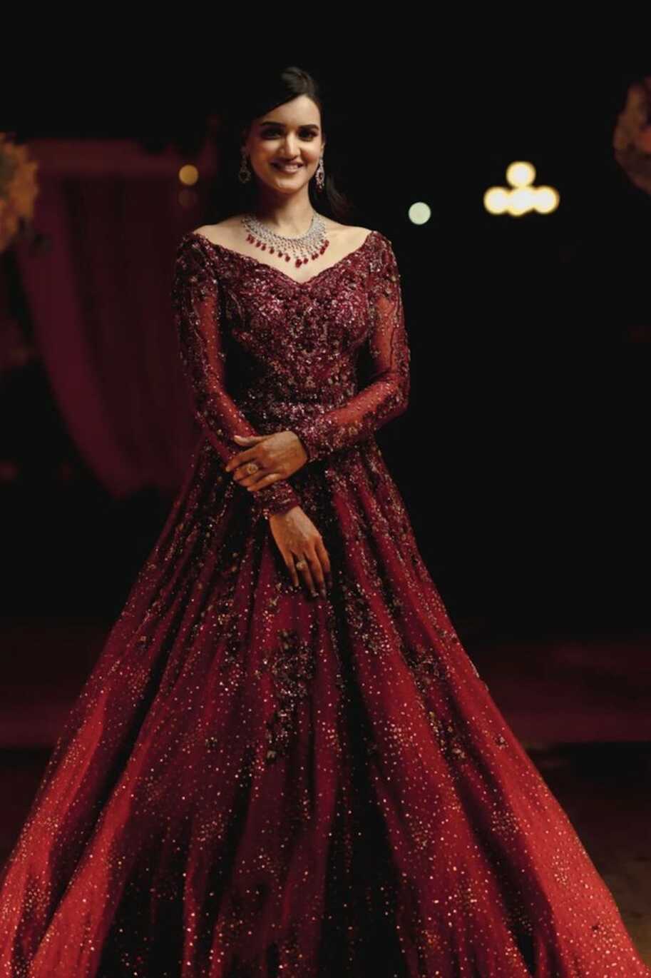 20+ Elegant Wine Red Gowns for Brides