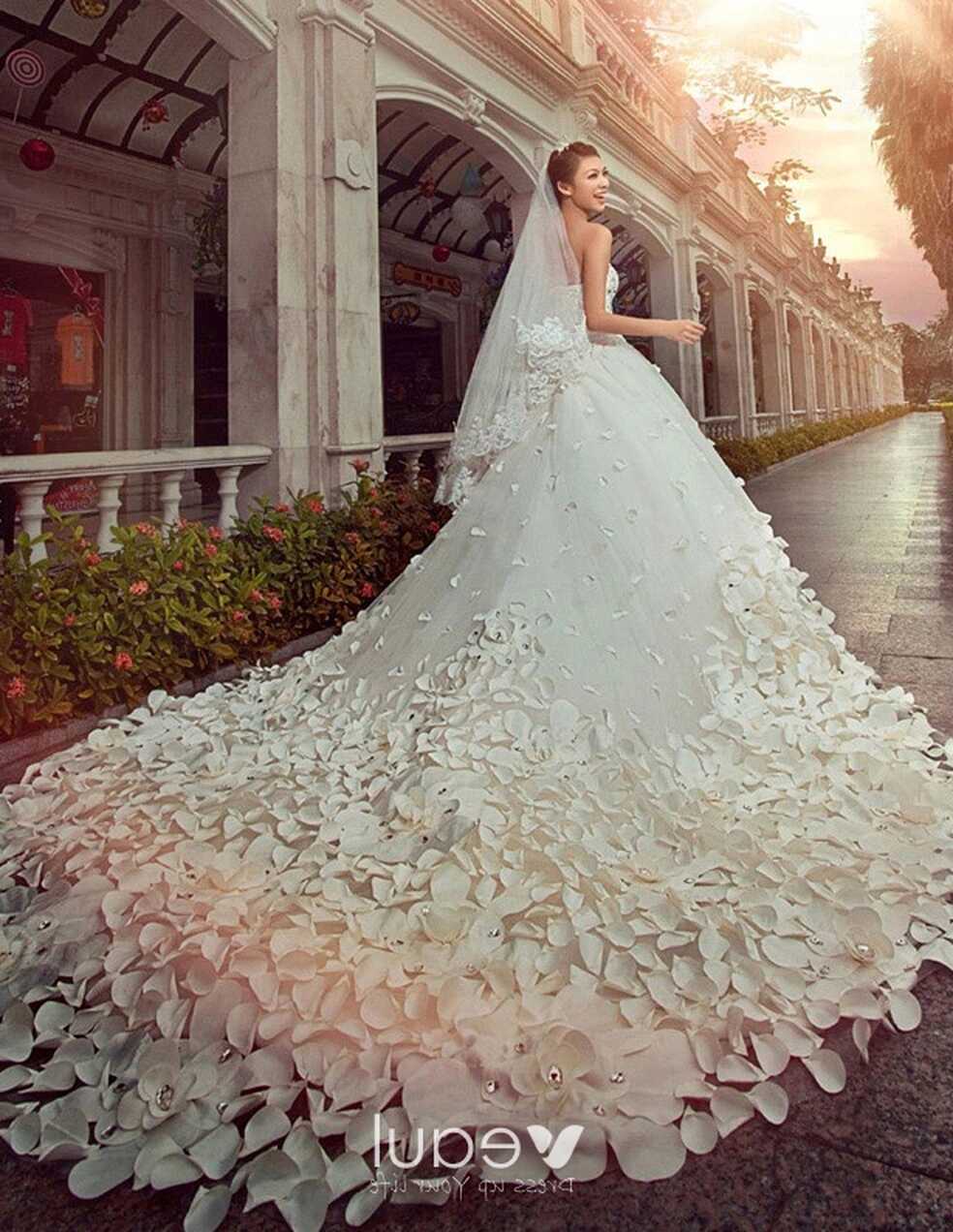 2015 A-line/Princess Strapless Cathedral Train Wedding Dress ...