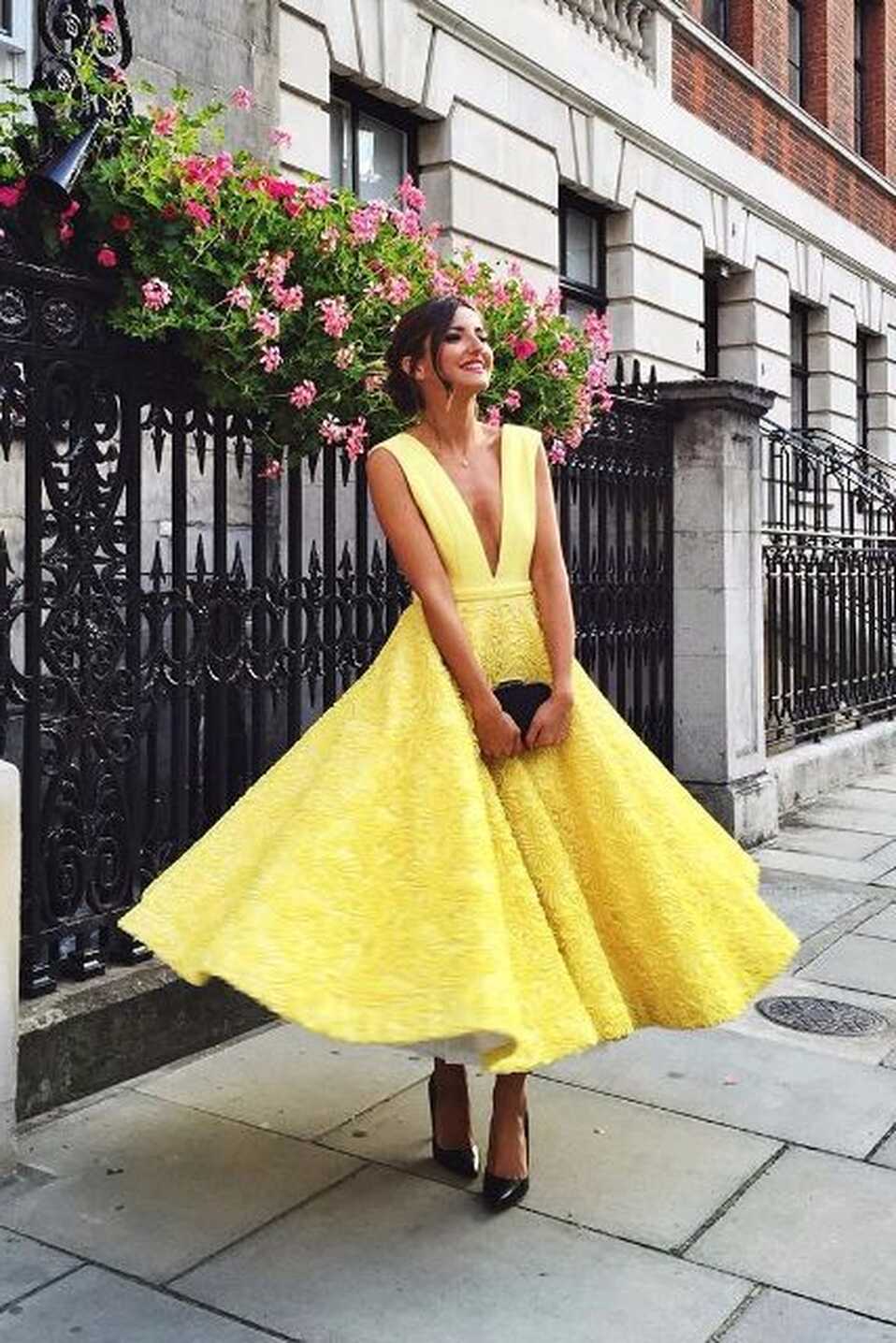 22 Yellow Dress Outfits To Repeat - Styleoholic