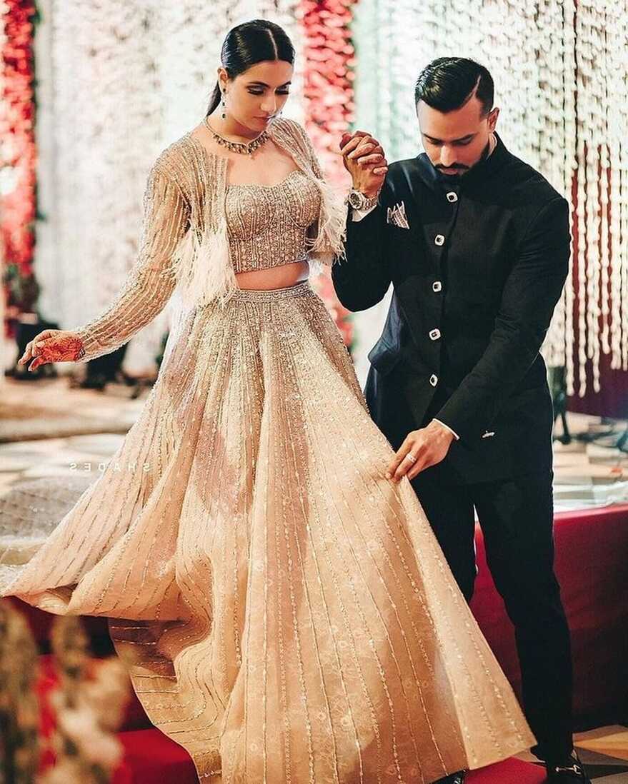 30 Stunning Engagement Dresses: Latest Indian Engagement Outfits ...