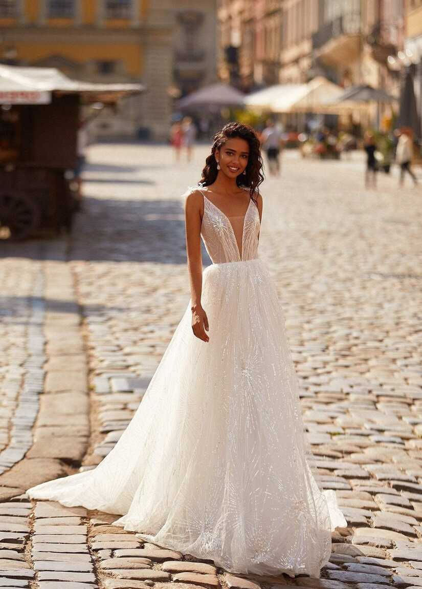 33 Best Affordable Wedding Dresses That Are Beyond Beautiful