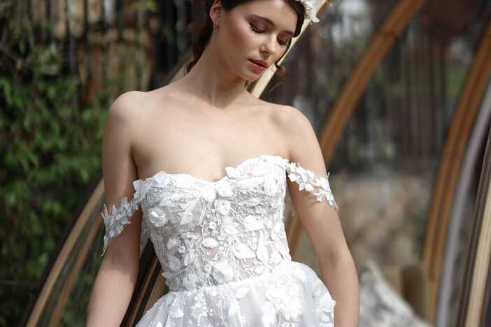 43 Gorgeous Off the Shoulder Wedding Dresses - hitched.co.uk ...