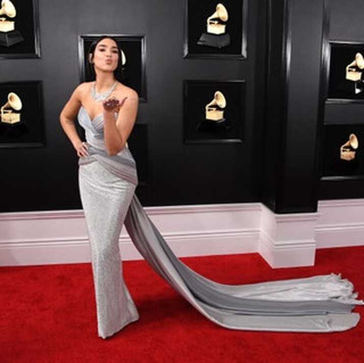 45 Best Grammys Red-Carpet Looks of All Time | Glamour