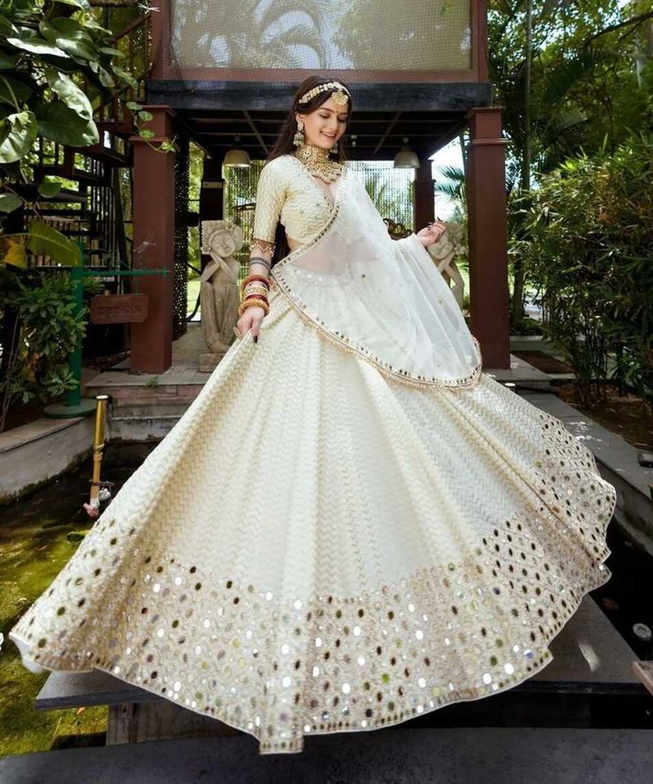 45 Pristine White Bridal Lehenga For Your Wedding!