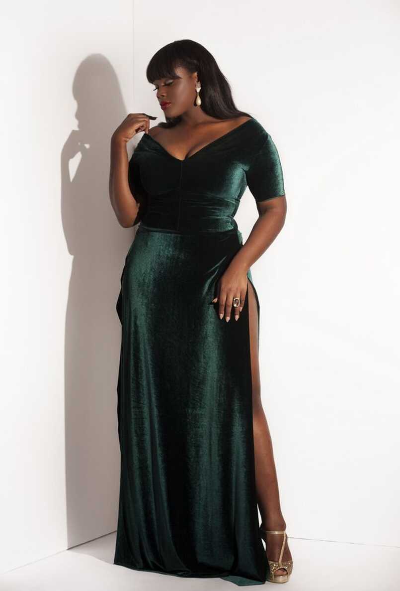 5 ways to wear a plus size velvet dress for the New Year&#39;s Eve ...