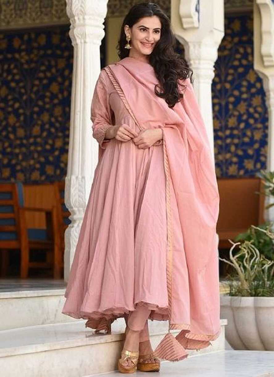 50 Latest Plain Salwar Suit Designs for (2022) To Look Fashionable ...