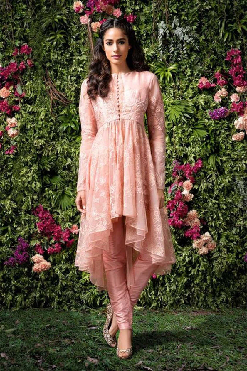 6 Pakistani Designer Kurtis With Different Cuts That Are ...