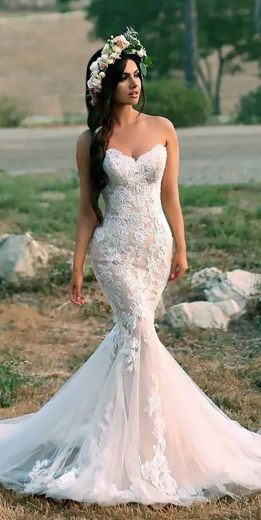 7 Elegant Wedding Dresses Trends For 2022-2023 Brides