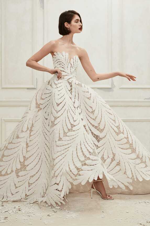 80+ Best Wedding Dresses Fall 2019 - Top Autumn Bridal Runway Looks