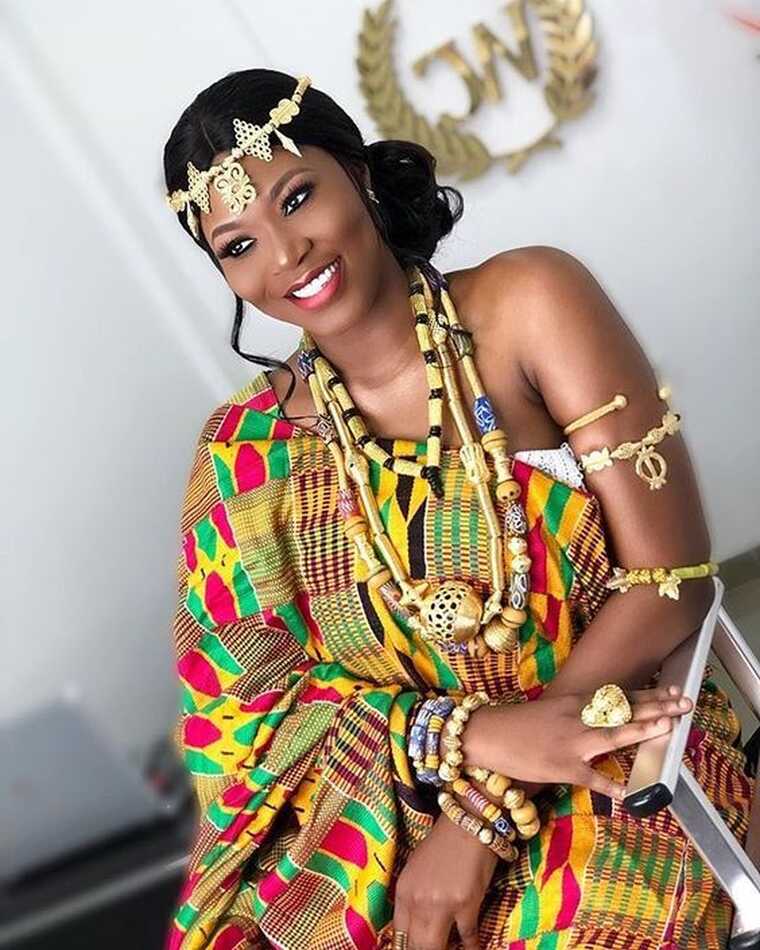 80 Latest Ghana Kente Fashion Styles for Guys, Ladies and Couples