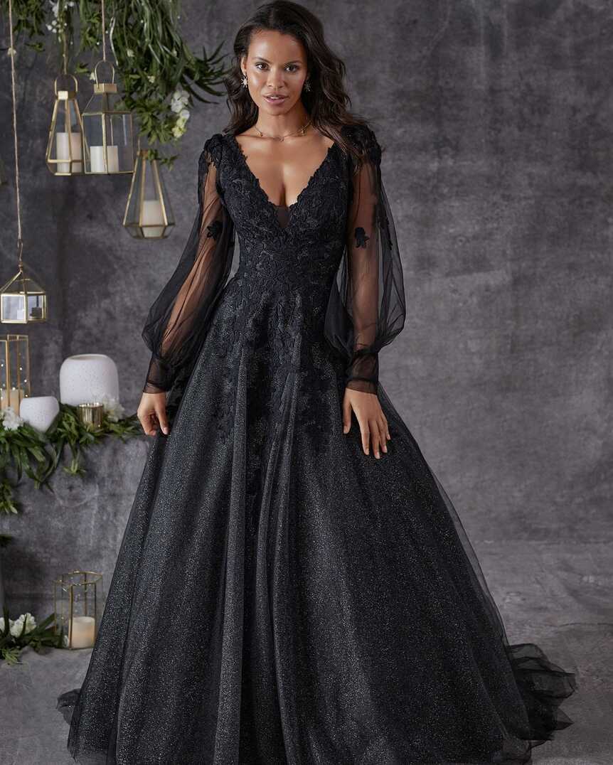 A-line V neck Black Prom Dress Long Sleeve Lace Applique Tulle ...