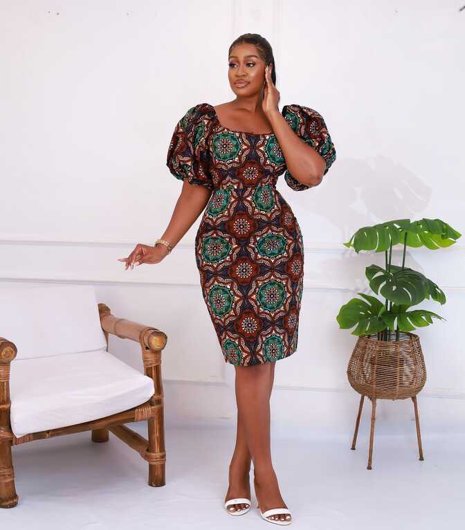 African Print Fitted Knee Length Dress - Omassi – CUMO LONDON