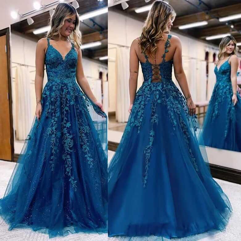 Amazon.com: Long Prom Dresses V-Neck Tulle Ball Gowns Laces ...