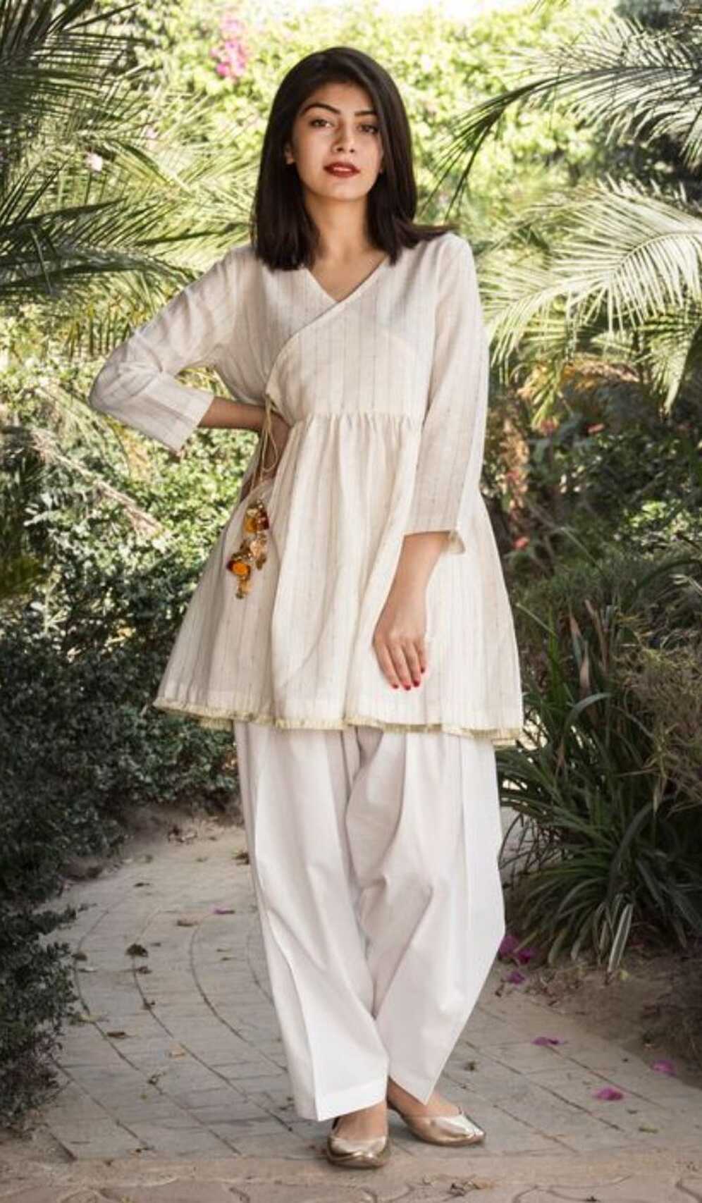 Angrakha Style White Salwar Suit | Pakistani fashion casual ...