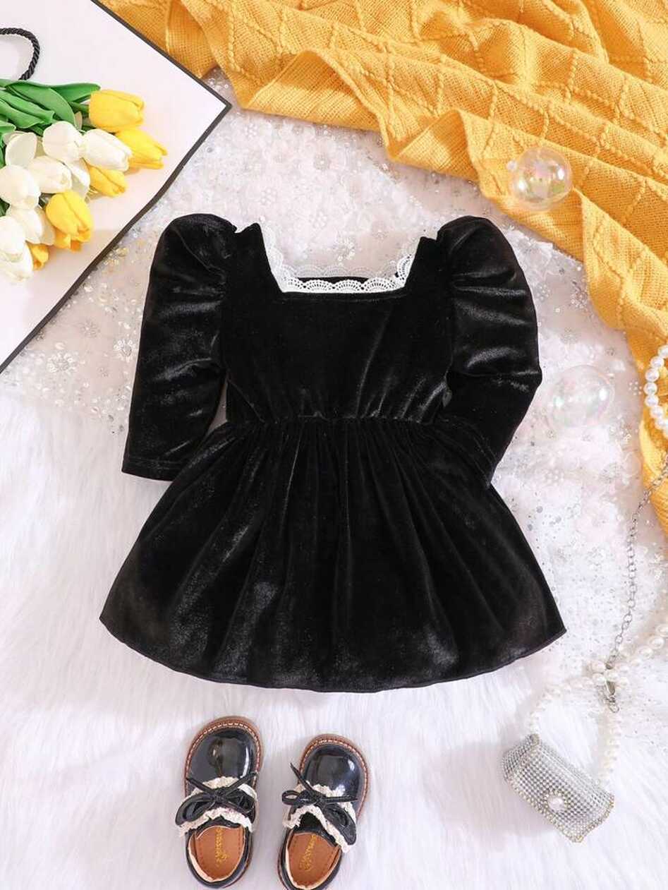 Baby Girl Puff Sleeve Square Neck Velvet Dress | SHEIN